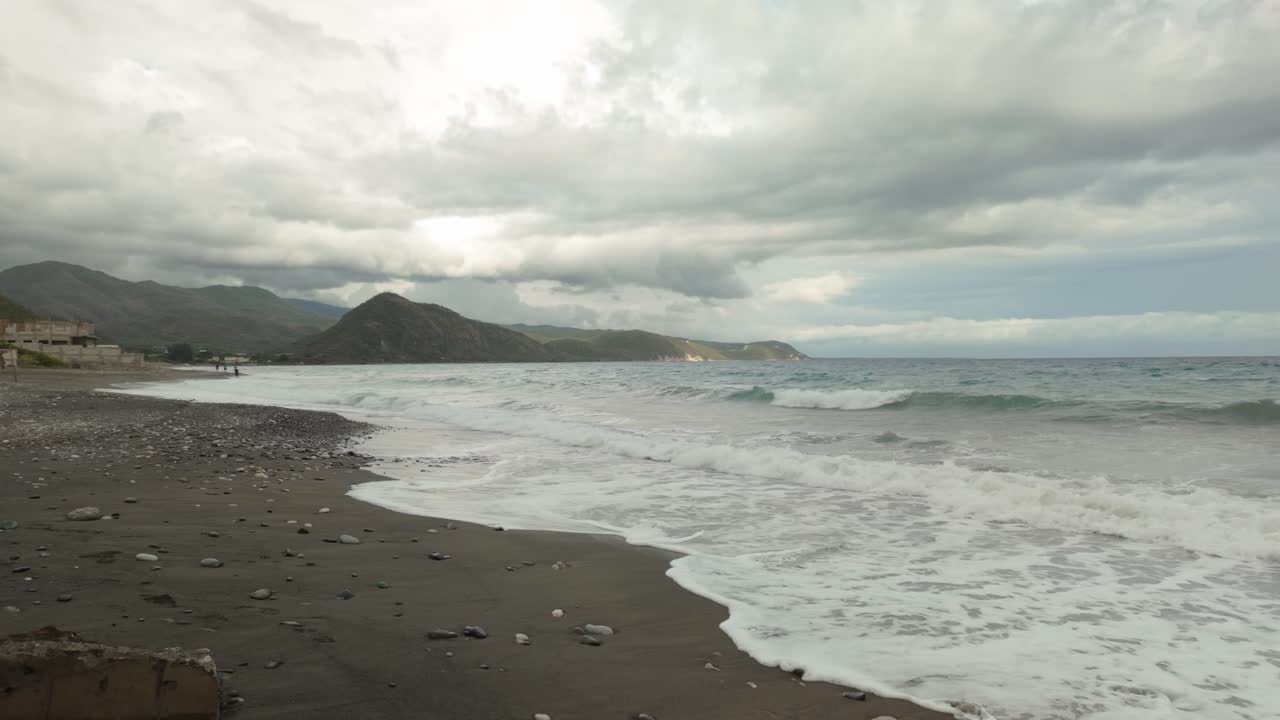 Giornata nuvolosa a Wickie Wackie Beach, Giamaica