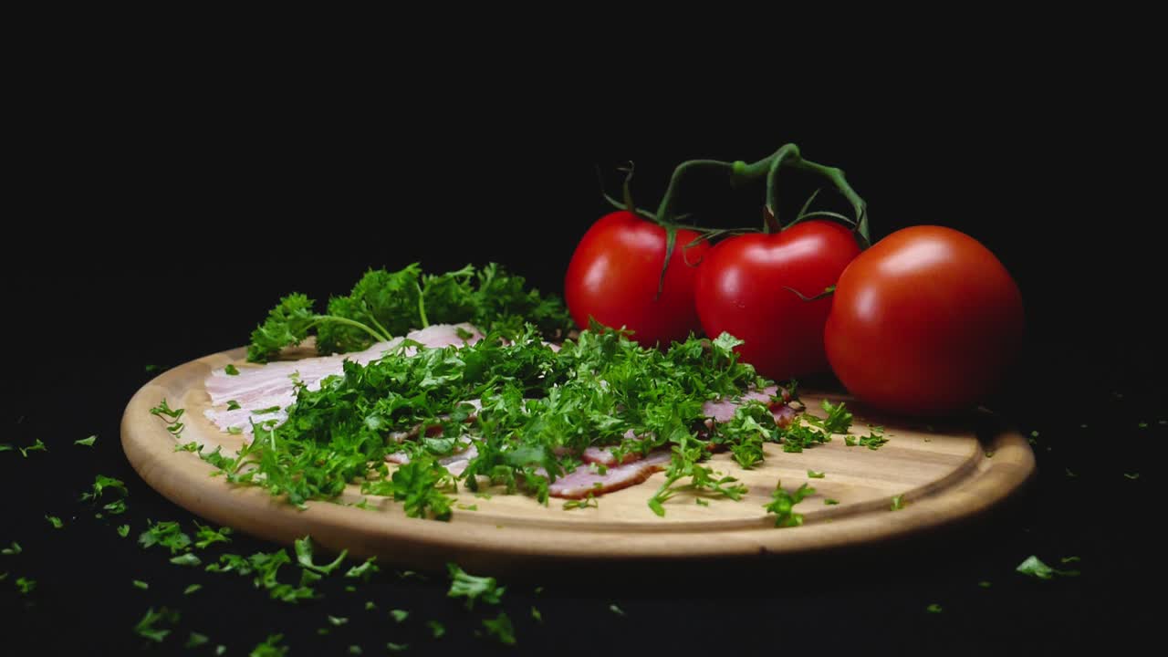 베이컨, 토마토, 파슬리