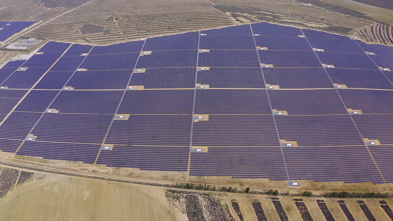 manteniendo las luces encendidas de la manera de la energía solar