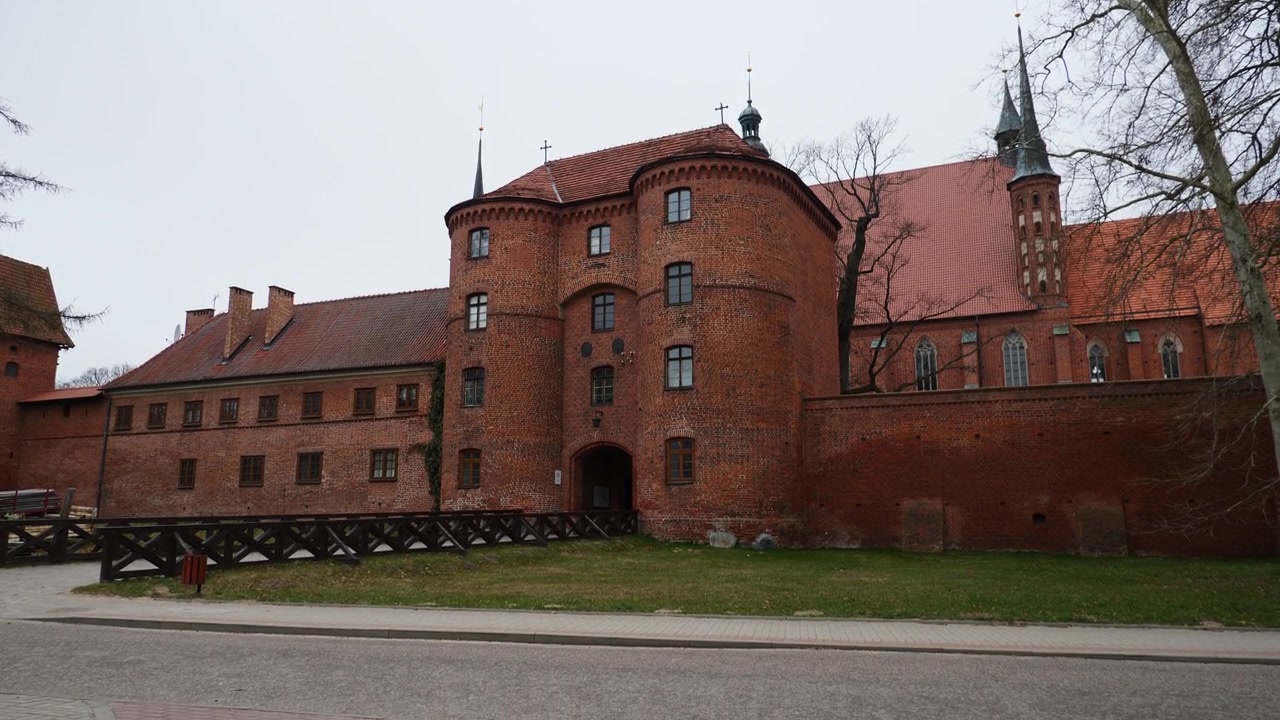 Porta sud della città vecchia di Frombork, Polonia