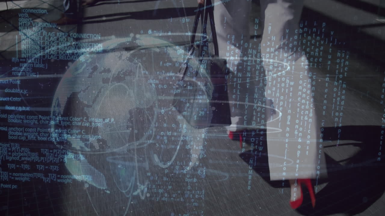 girando el globo y el procesamiento de datos sobre la sección baja de la mujer de negocios caminando en la oficina