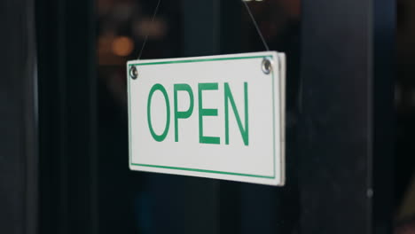 store open/closed sign