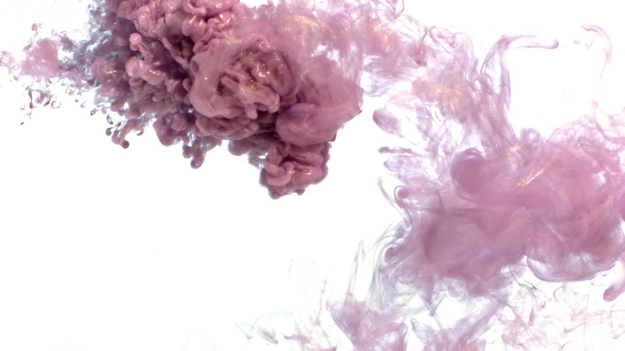 Violette Ink in Water