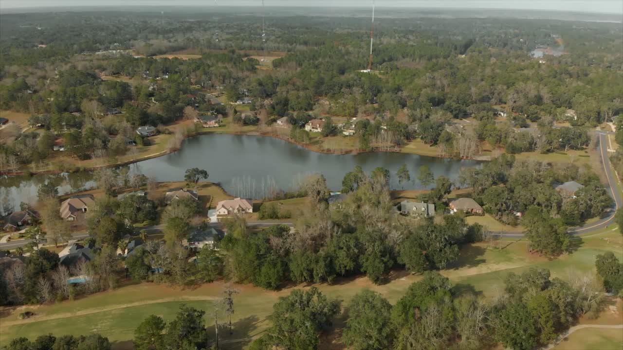 미국 플로리다 주 탤러해시에 있는 서머브룩의 교외 풍경