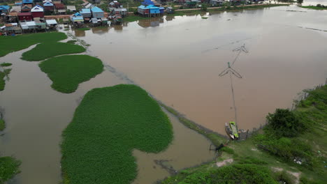 Häuser-Auf-Stelzen-In-Der-Nähe-Des-Tonle-Sap-Sees,-Siem-Reap,-Kambodscha-4k