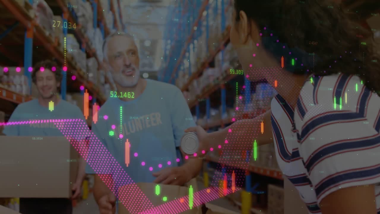 animación del procesamiento de datos sobre diversos voluntarios en el almacén