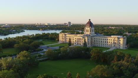 Aerial-shot-over-the-Regina-Legistlative-Building-in-summer