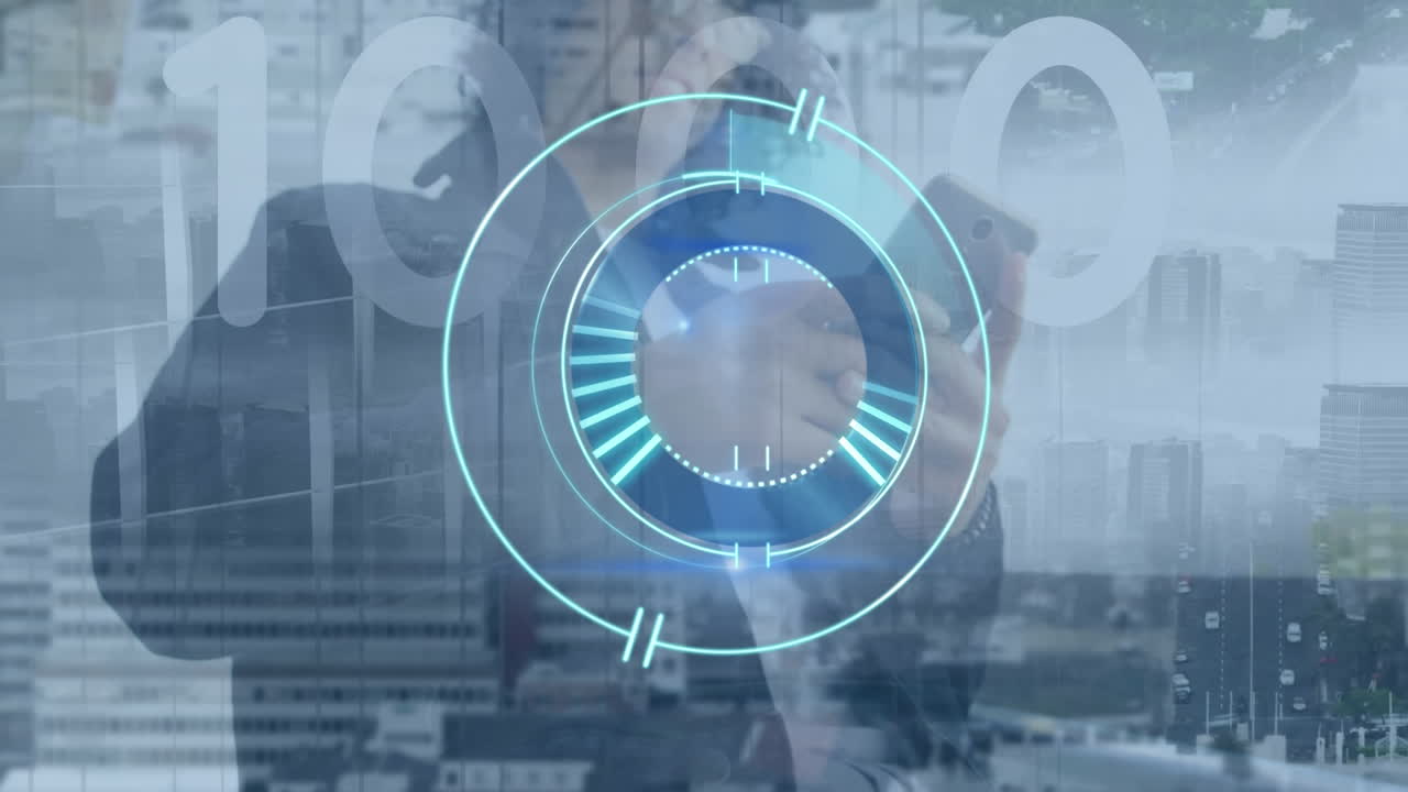 animación de un círculo de procesamiento y números sobre un hombre biracial usando un teléfono inteligente