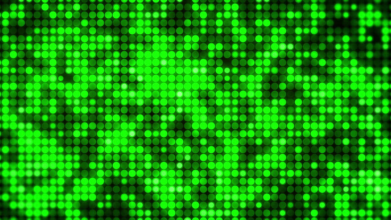 Tæt gitter af levende grønne cirkler med lysende højdepunkter, en digital skærm- eller displayeffekt. Lysegrøn glødende LED-punktmatrixbaggrund. Loop-animation