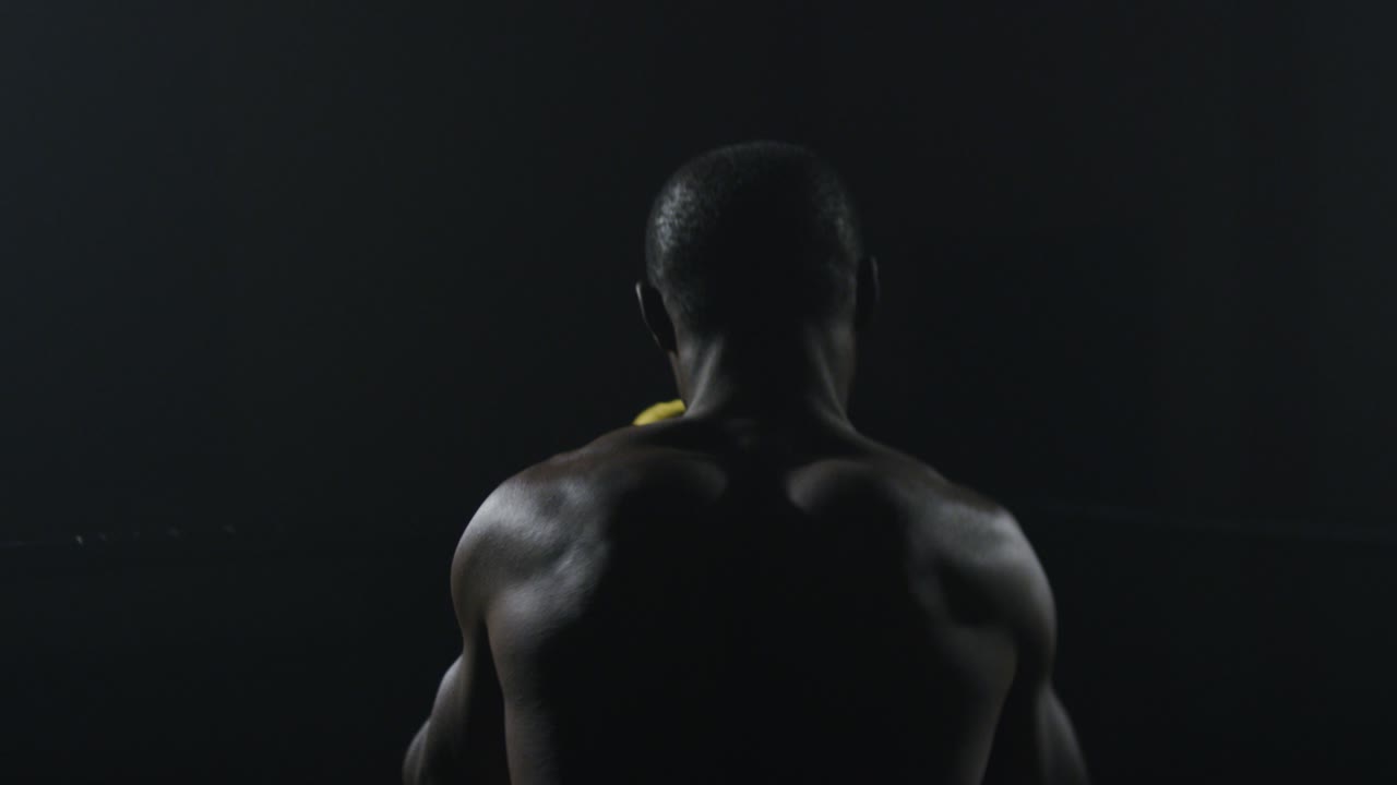 권투 선수 훈련 뒷면