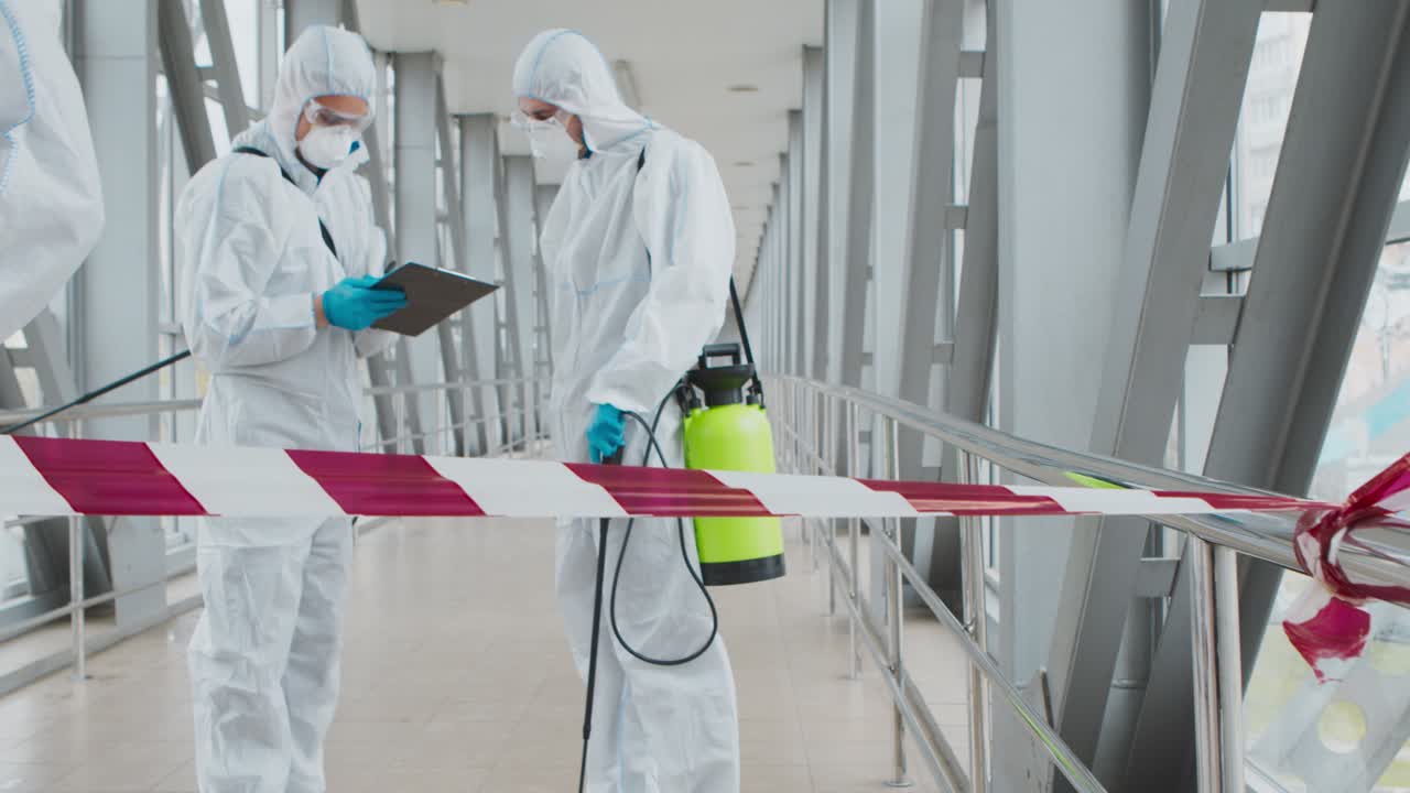 limpieza y desinfección de las zonas públicas