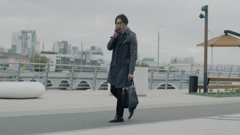 man dancing in the city