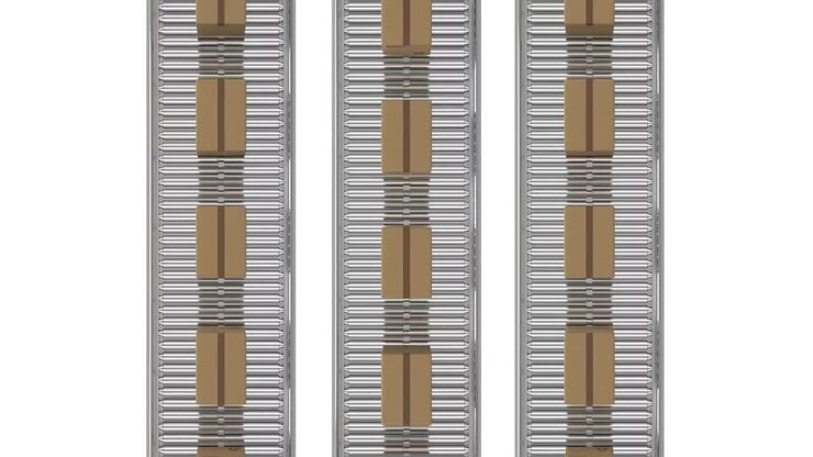 Parcels on conveyor belts
