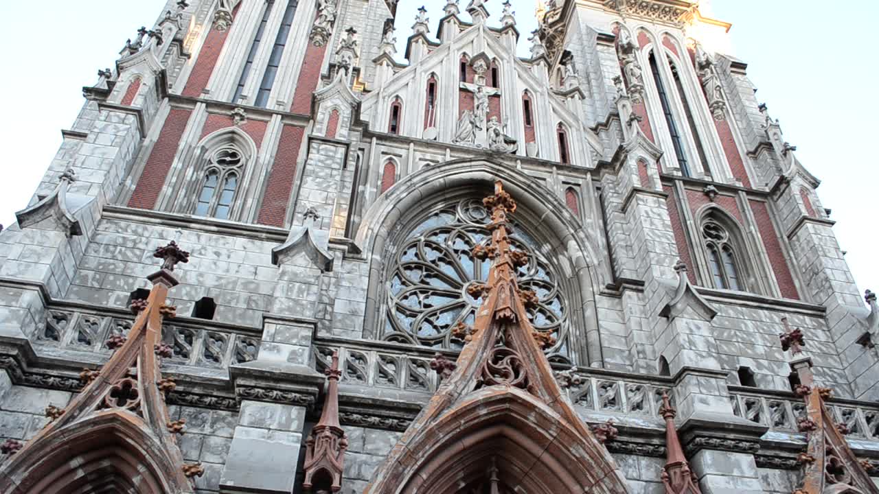Cattedrale cattolica romana di San Nicola a Kiev, Ucraina. Riprese del tempio.