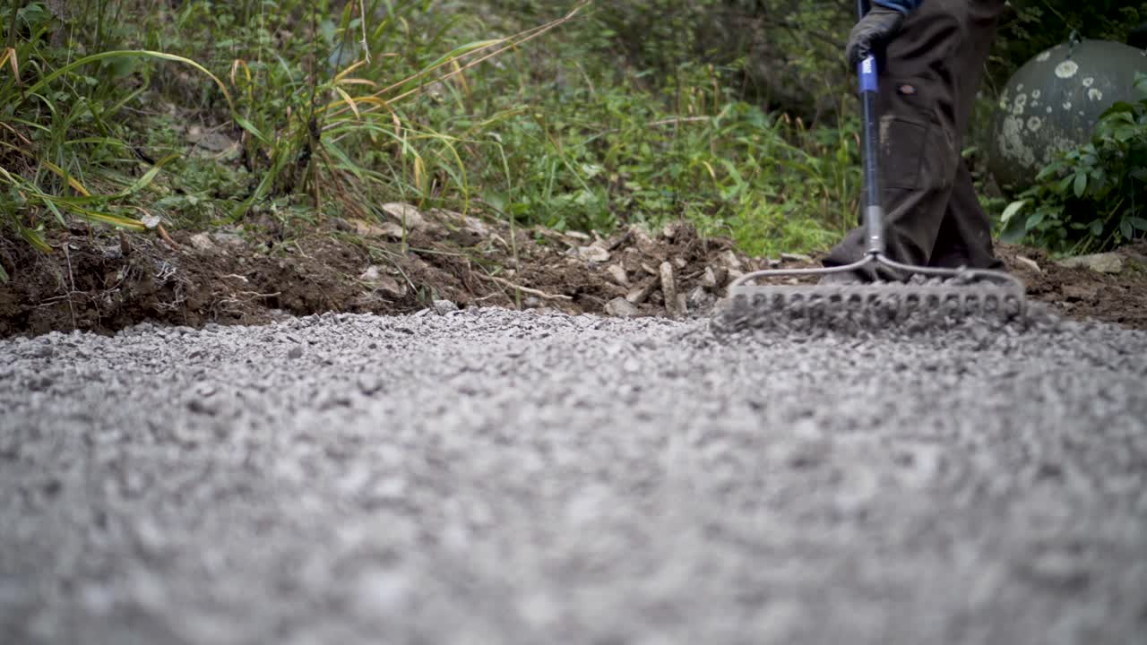Landscaping and Gardening with Gravel