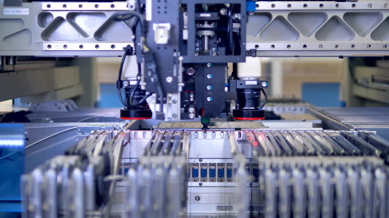 el equipo moderno de producción de microprocesadores. 4k.