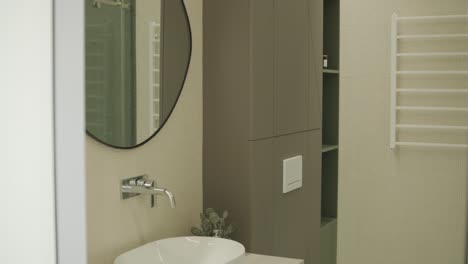 modern and stylish small bathroom design