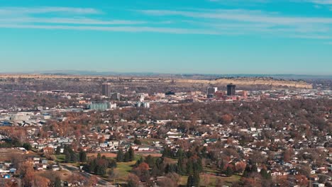 Vista-Aérea-De-Drones-Del-Centro-De-Billings,-Montana-En-Un-Día-Soleado