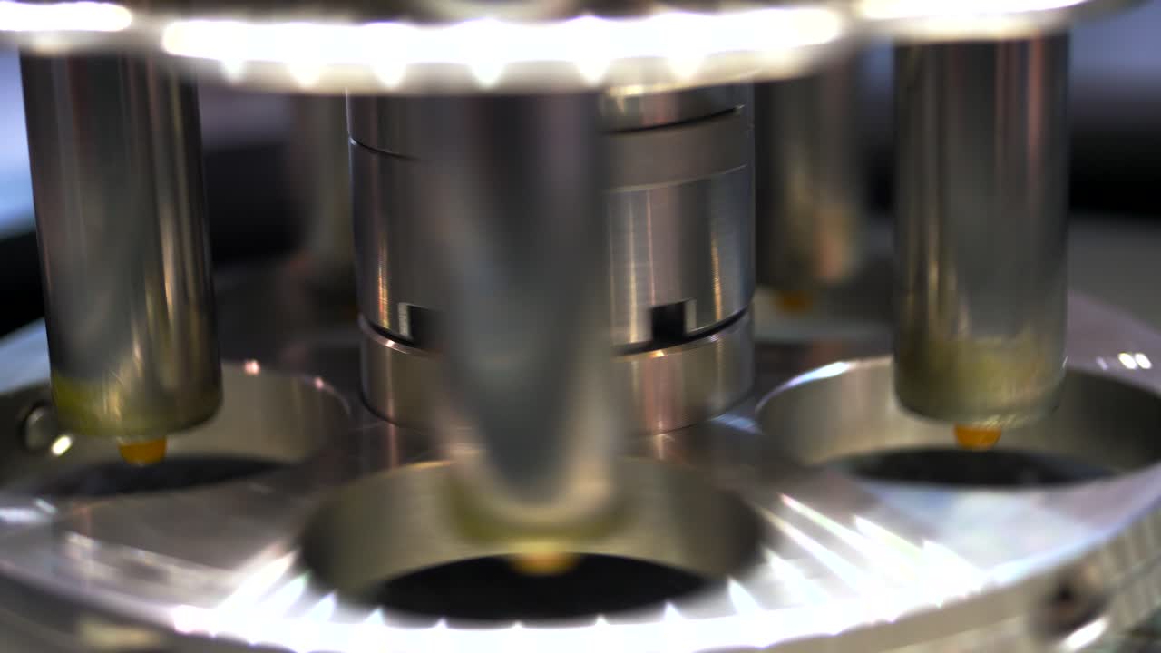 primer plano de las máquinas industriales