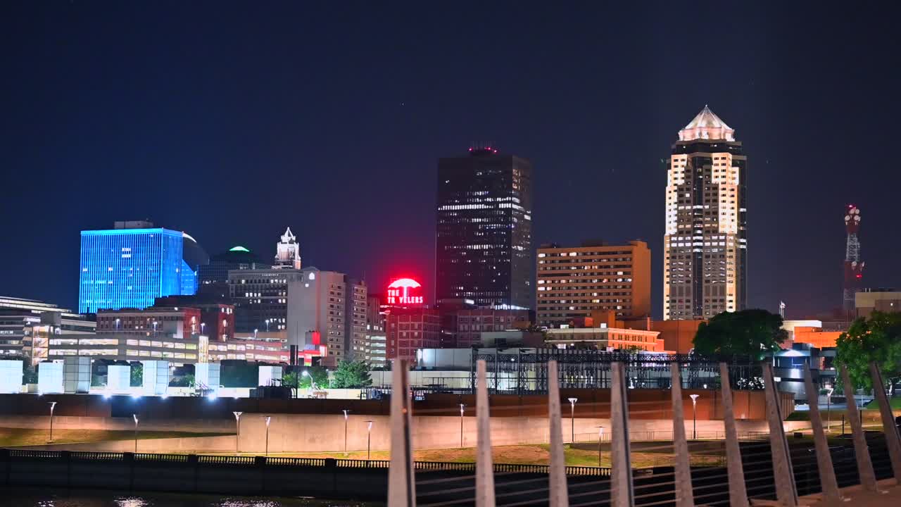 This is Des Moines City View Downtown at night