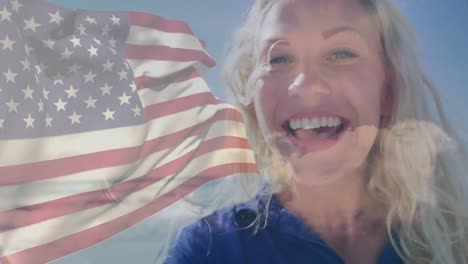 Animation-Einer-Glücklichen-Kaukasischen-Frau-über-Der-Flagge-Der-USA