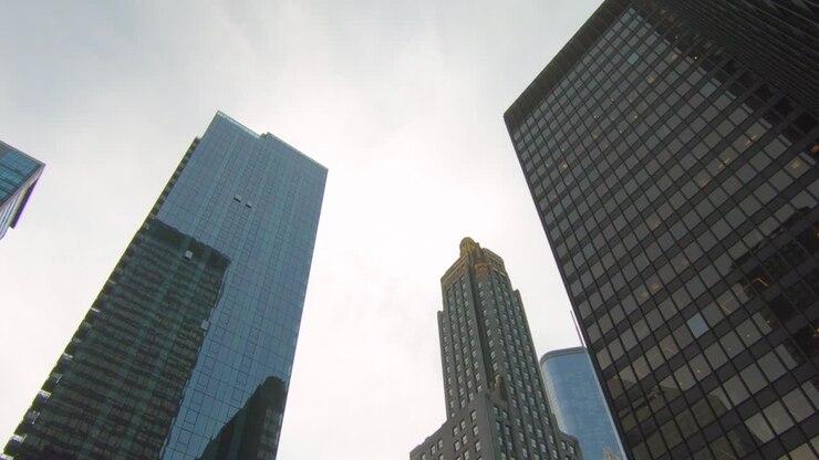Vista de baixo ângulo, zoom suave, arranha-céus, edifícios altos, Chicago, Illinois, Estados Unidos.