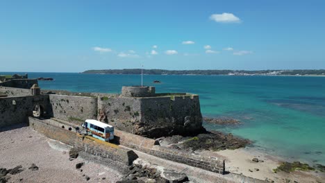 Elizabeth-castle-amphibious-ferry-loading-passengers--Jersey--aerial