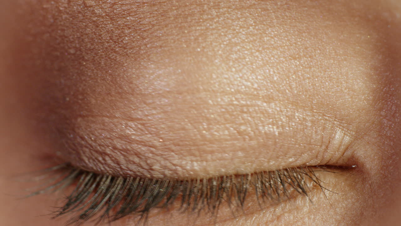 macro de cerca ojo verde apertura hermoso iris belleza humana natural concepto de la vista saludable