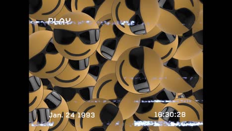 VHS-Glitch-Effekt-über-Mehreren-Gesichtern-Mit-Sonnenbrillen-Emojis-Auf-Schwarzem-Hintergrund