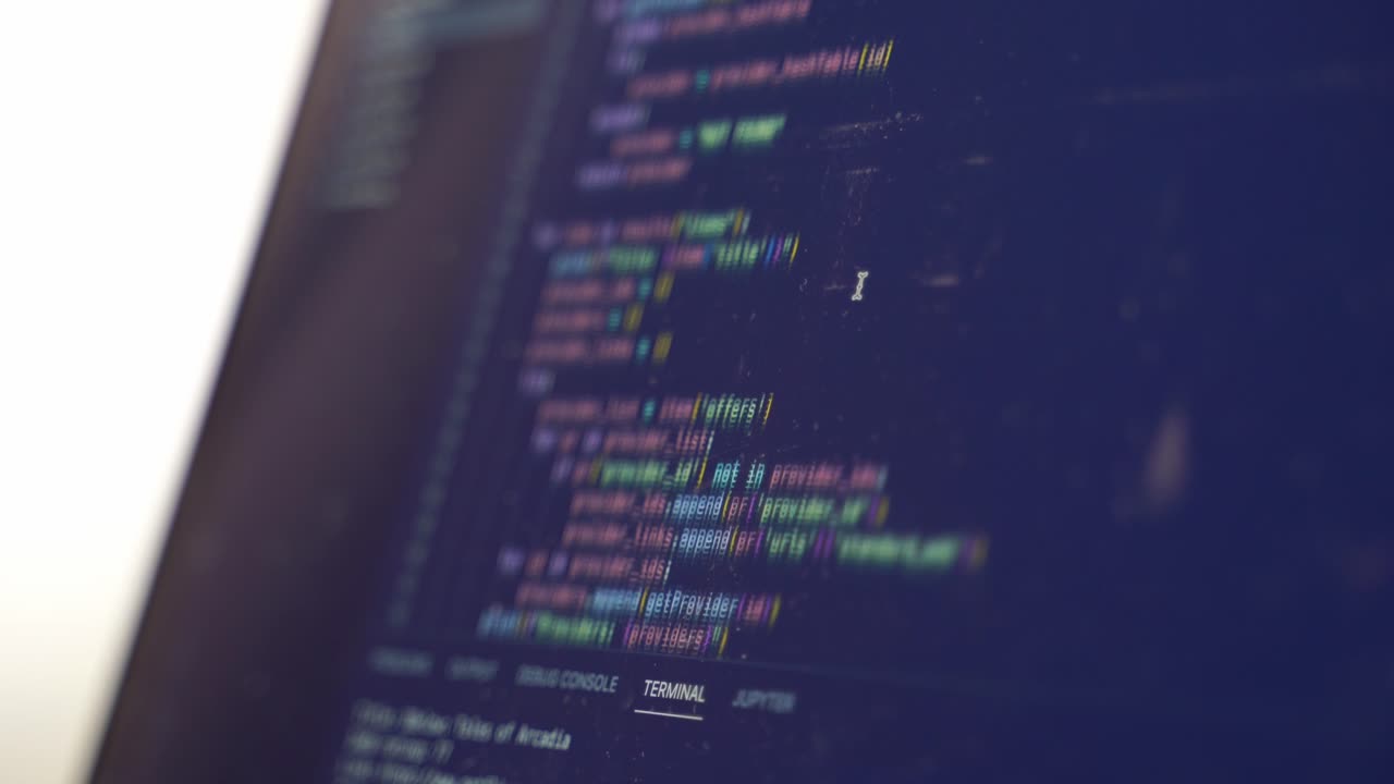 hermosa foto macro de un proceso de edición de código de computadora como código de lenguaje de programación python se usa para crear un nuevo sitio web