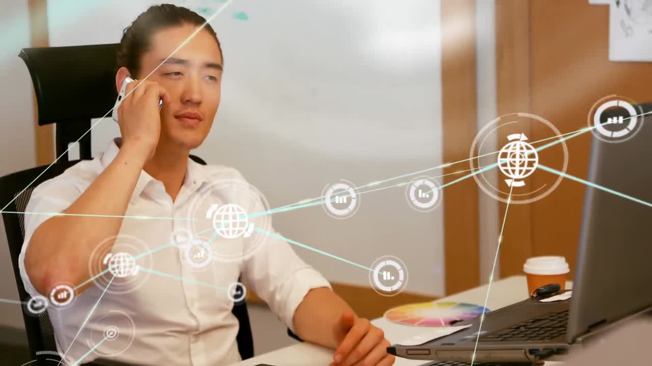 사무실에서 스마트폰으로 대화하는 아시아 남자의 디지털 아이콘 네트워크의 애니메이션