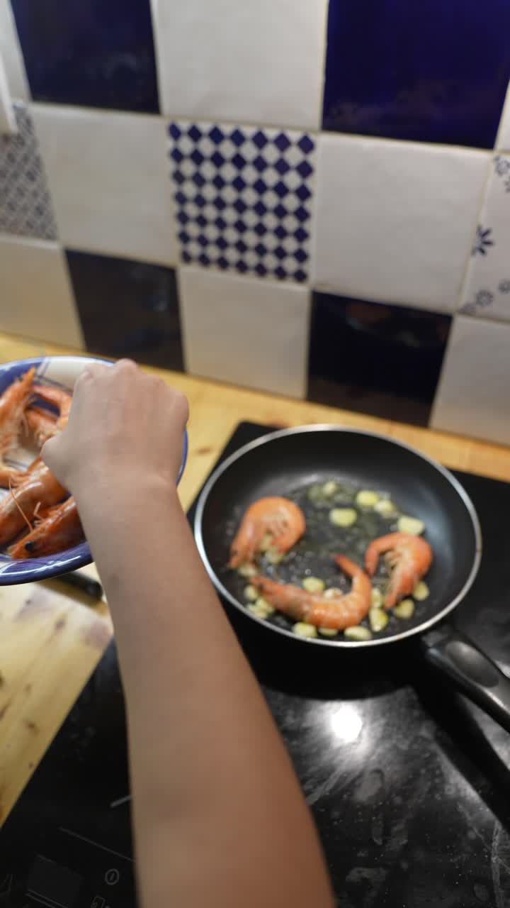 cocinar los camarones