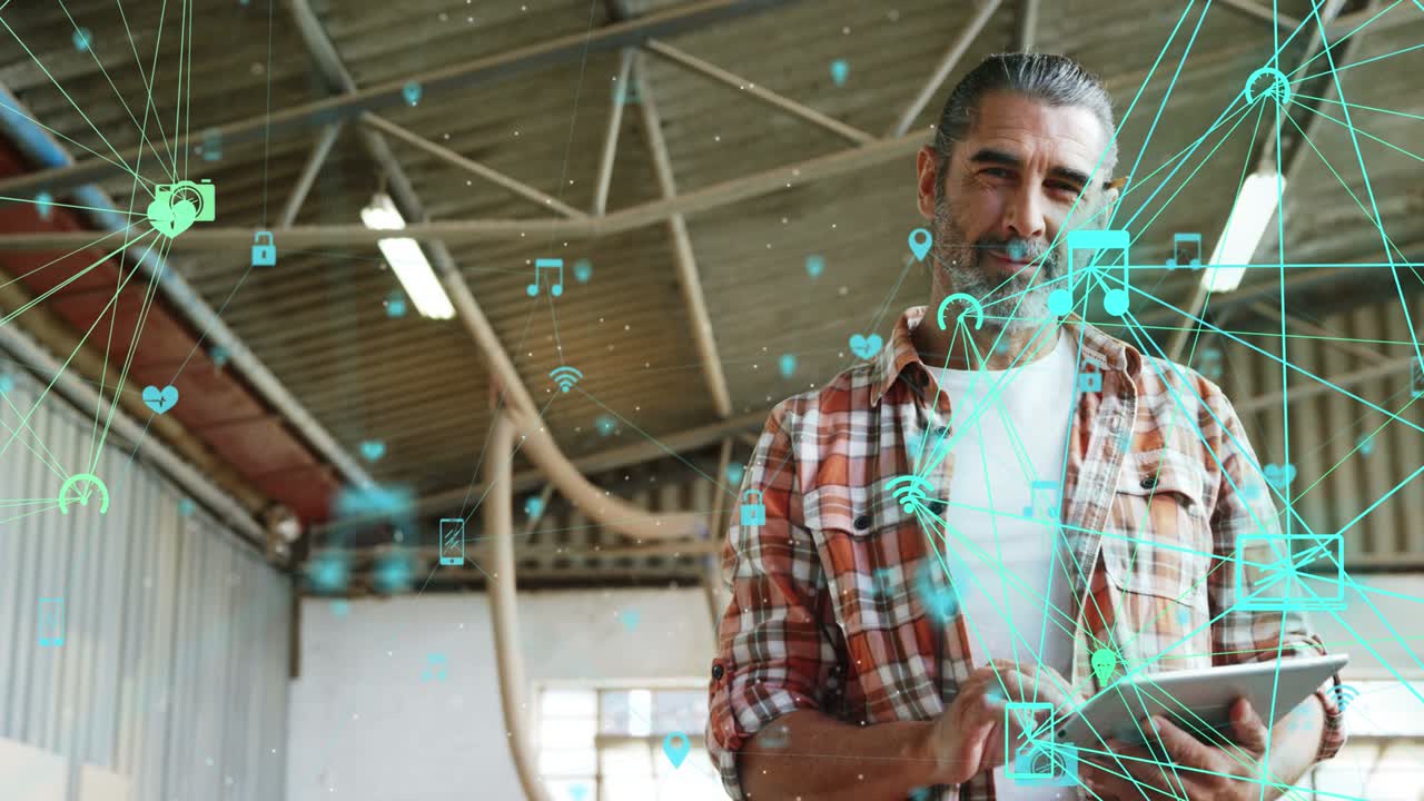 globo de red de conexiones contra el hombre usando tableta digital