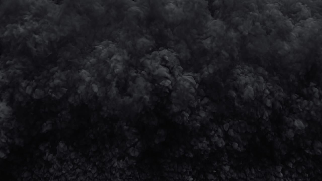 Fumo nero denso che vortica e si muove astrattamente
