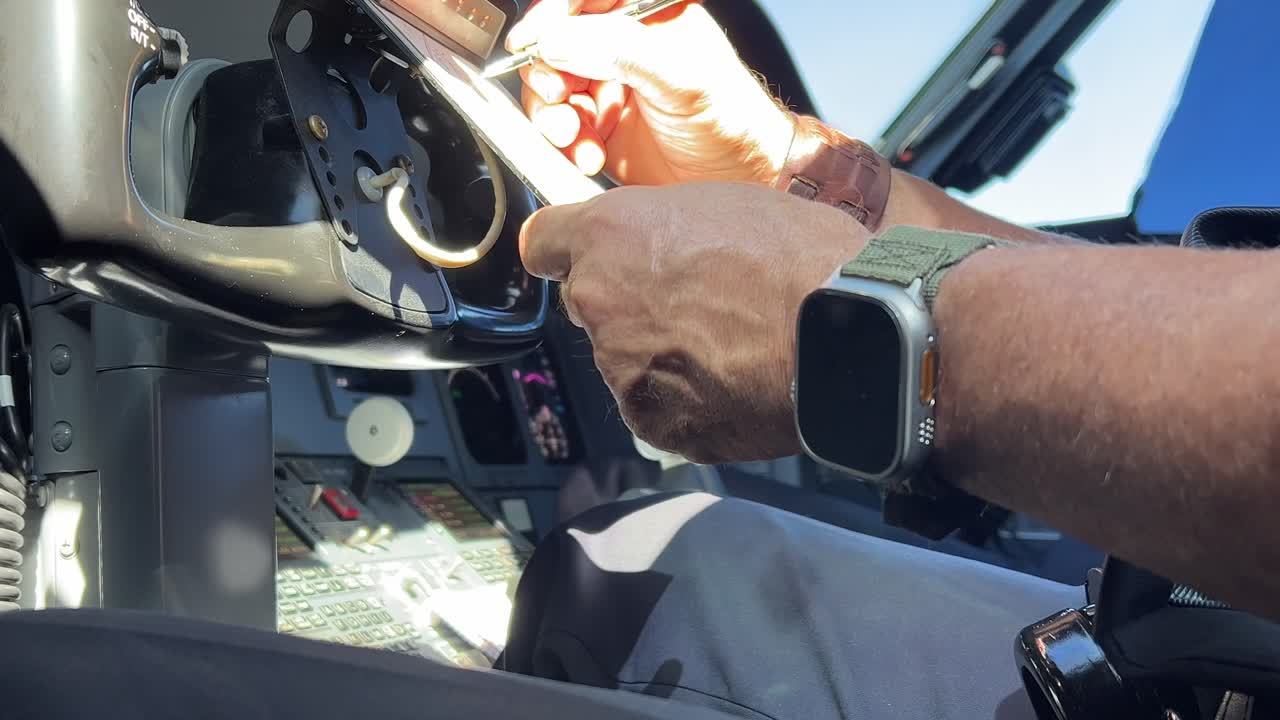 비행기 객실 의 장면