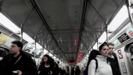 subway commute in nyc