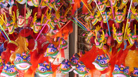 juguetes de papel con marionetas de dragón