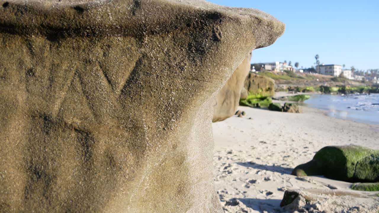 샌디에이고 라호야 해변의 바위 영상