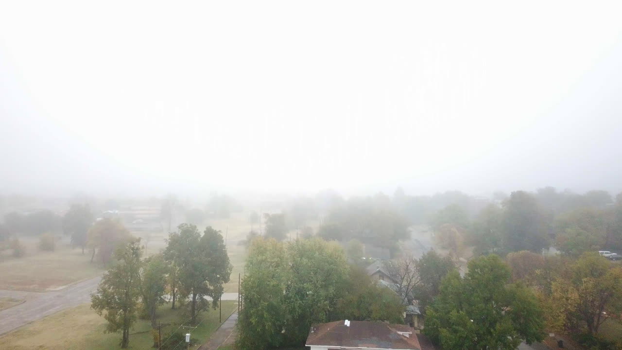 안개 낀 아침, 털사, 오클라호마, 미국 시골의 농촌 정착