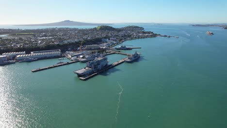 Auckland-Harbour-Bei-Tag-In-Neuseeland---Luftaufnahme-Einer-Drohne