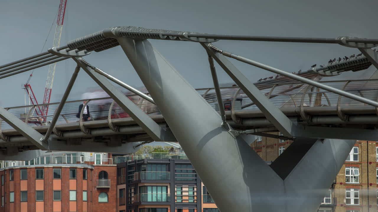 desenfoque del puente del molino 4k 02