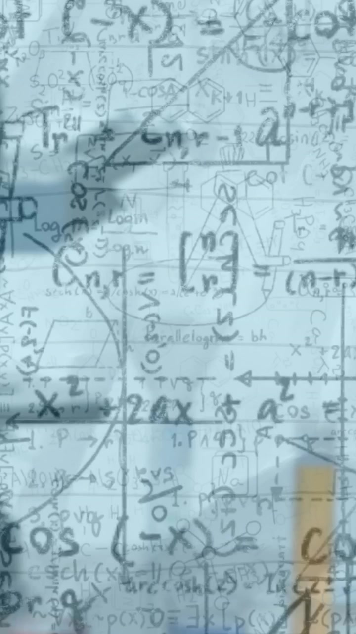 Animazione di equazioni matematiche su microscopio in aula