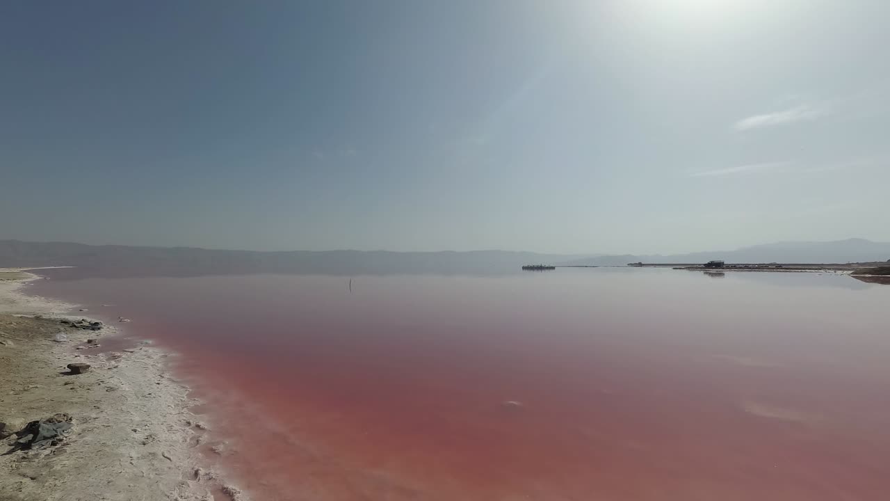 마할루 호수 - 분홍색 호수