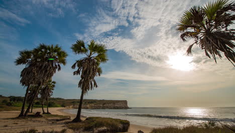 Lapso-De-Tiempo-En-La-Hermosa-Playa-De-Capulo,-Ambriz,-Angola,-África