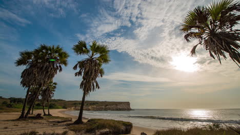 lapso de tiempo en la hermosa playa de capulo, ambriz, angola, áfrica