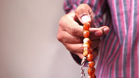 muslim man praying during ramadan