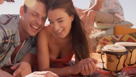 Couple-taking-a-selfie