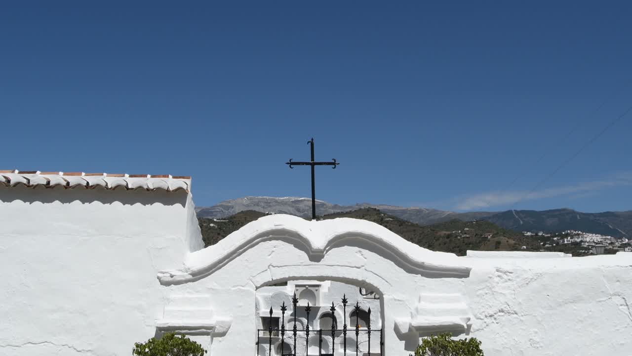 백인 안달루시아 묘지의 입구, 사야롱가, 스페인