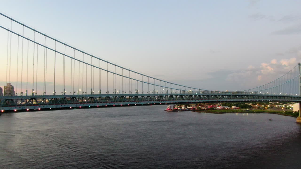 필라델피아의 벤 프랭클린 다리의 전망