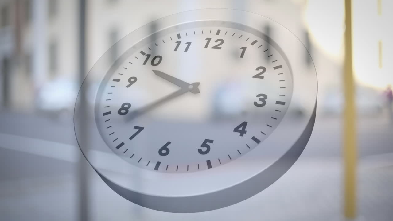 animación del reloj de tic-tac contra el lapso de tiempo del tráfico de la ciudad.